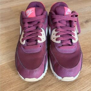 Nike Air Max 90 Maroon/Cream Sneakers